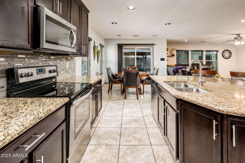 2678 172nd Dr, Goodyear, AZ 85338