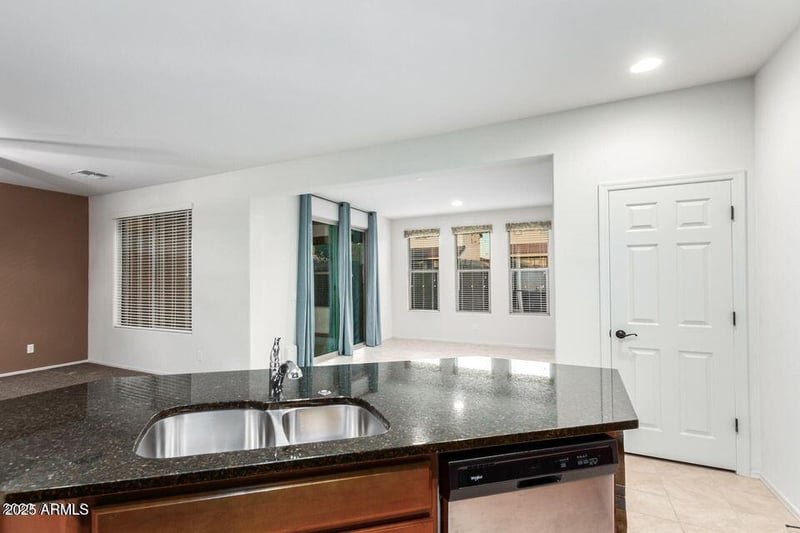 26783 70th Ln, Peoria, AZ 85383