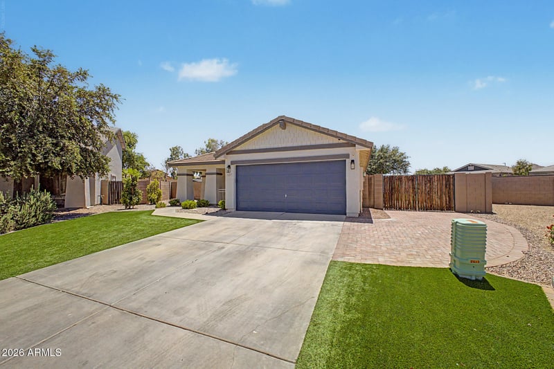 2683 W Wrangler Way, San Tan Valley, AZ 85144
