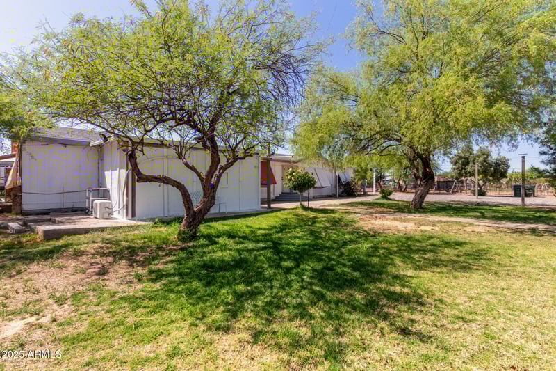 26832 204th Pl, Wittmann, AZ 85361