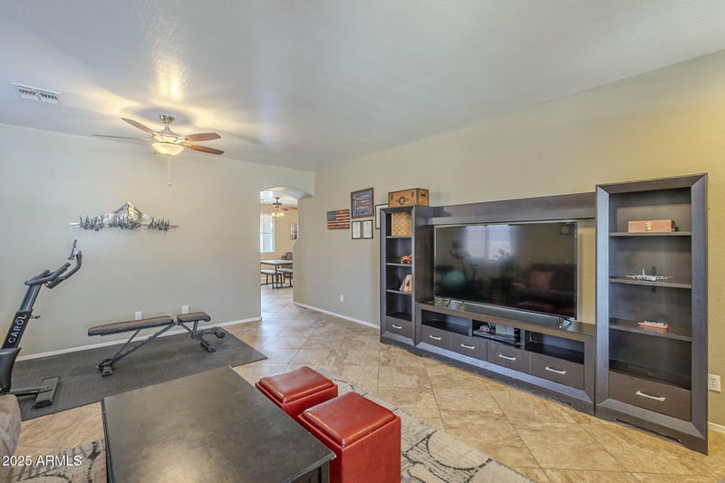 26842 176th Ln, Surprise, AZ 85387