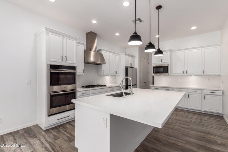 26860 102nd Ln, Peoria, AZ 85383