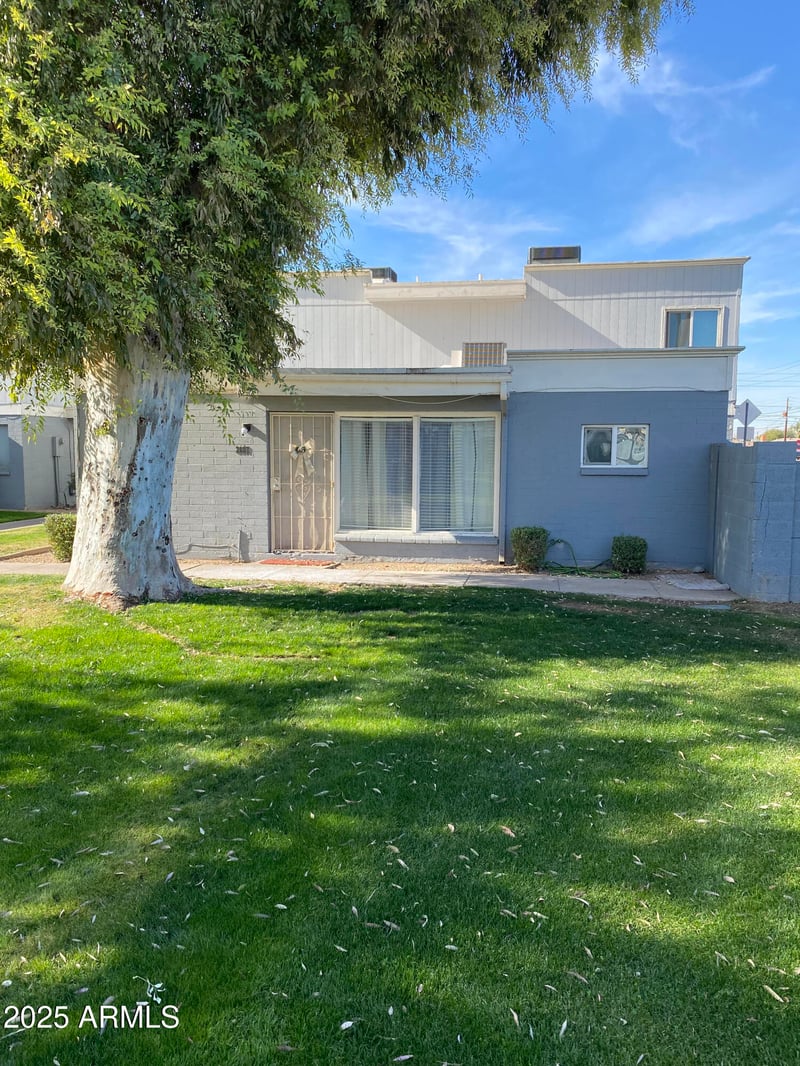 2687 W Ocotillo Rd, Phoenix, AZ 85017