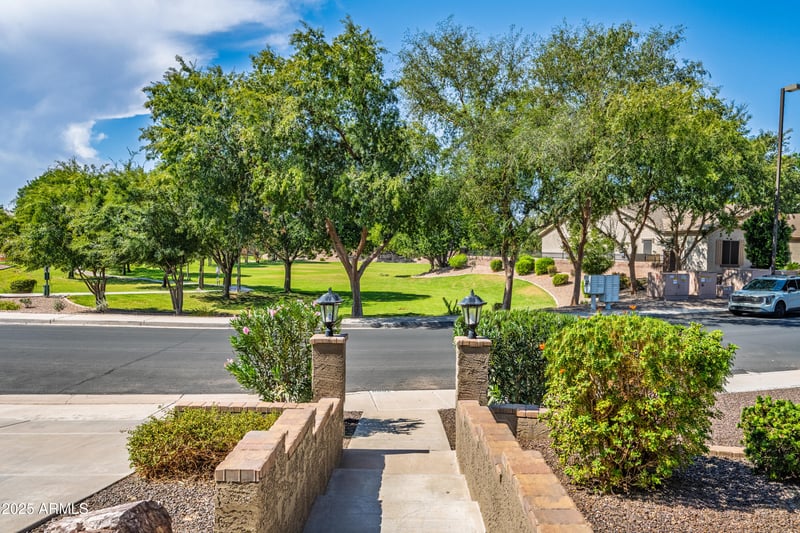 2689 Rockwell St, Gilbert, AZ 85295