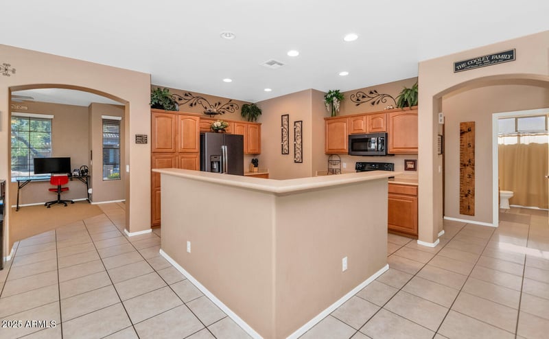 26892 84th Ln, Peoria, AZ 85383