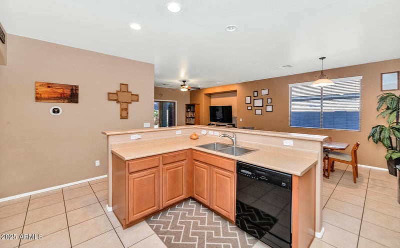 26892 84th Ln, Peoria, AZ 85383