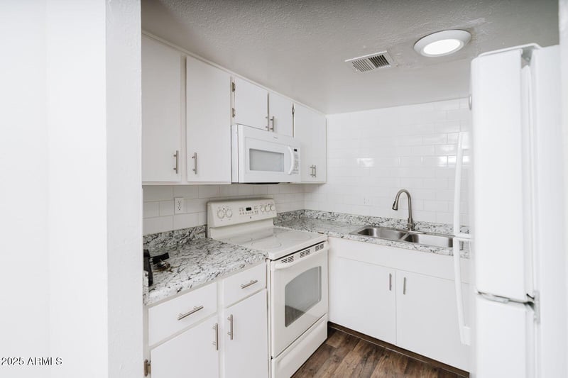 2690 43rd Ave #D, Phoenix, AZ 85009