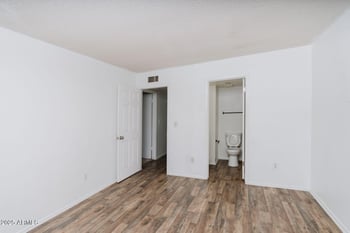 2690 43rd Ave #D, Phoenix, AZ 85009