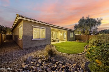 2690 E Hazeltine Way, Gilbert, AZ 85298