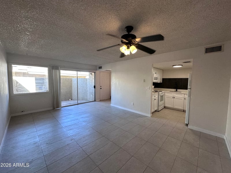 2690 43rd Ave #C, Phoenix, AZ 85009