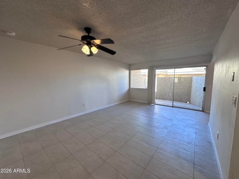2690 43rd Ave #C, Phoenix, AZ 85009