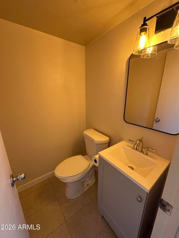 2690 43rd Ave #C, Phoenix, AZ 85009