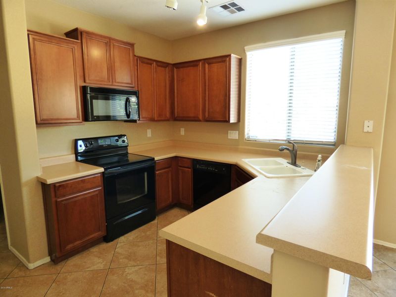 2690 S Hansen Dr, Gilbert, AZ 85295