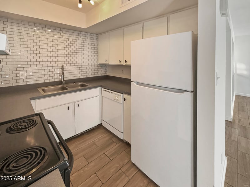 2692 E Silk Oak Dr, Tempe, AZ 85288