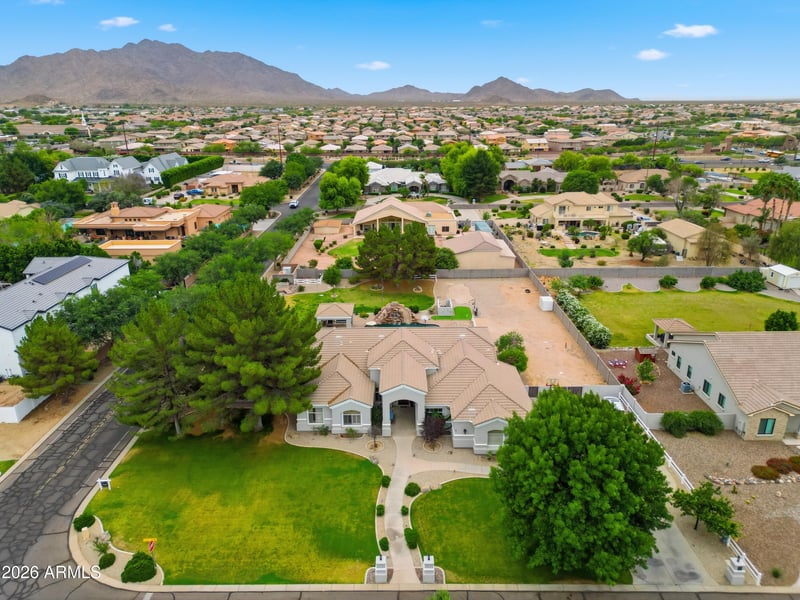 2695 E Country Shadows Ct, Gilbert, AZ 85298