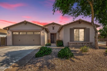 2695 Rakestraw Ln, Gilbert, AZ 85298