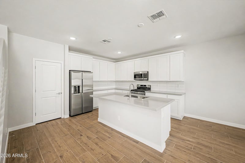 26957 N 169th Dr, Surprise, AZ 85387