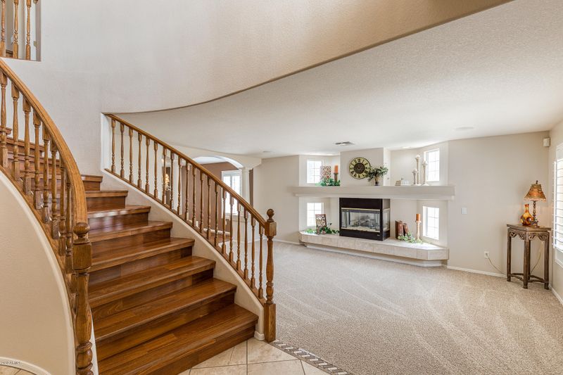 2696 E Arabian Dr, Gilbert, AZ 85296