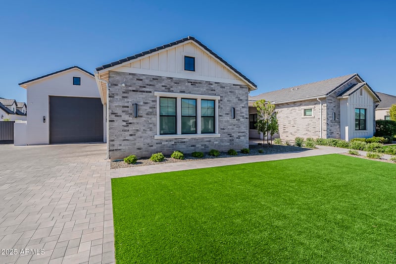 2697 Maplewood St, Gilbert, AZ 85297