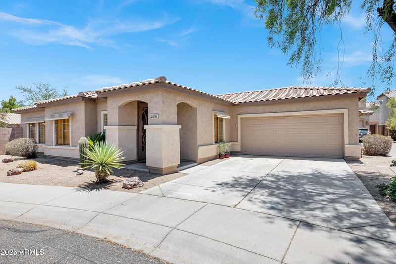 2697 Waterview Ct, Chandler, AZ 85249