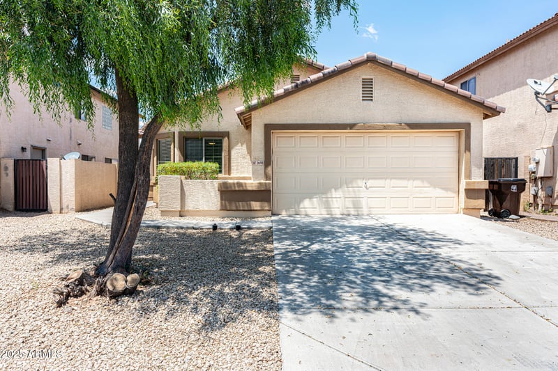 2698 Denim Trl, San Tan Valley, AZ 85143