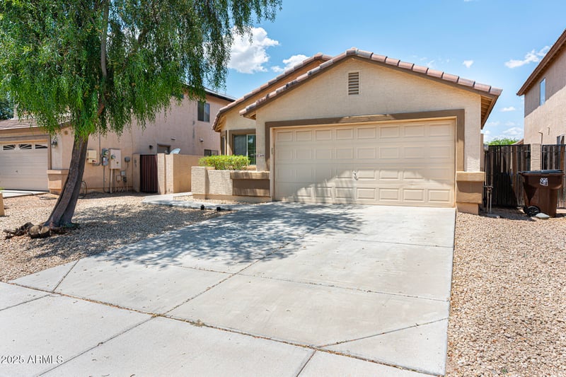 2698 Denim Trl, San Tan Valley, AZ 85143