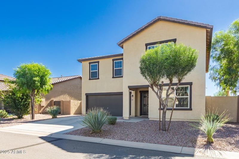 2699 Omega Dr, San Tan Valley, AZ 85143