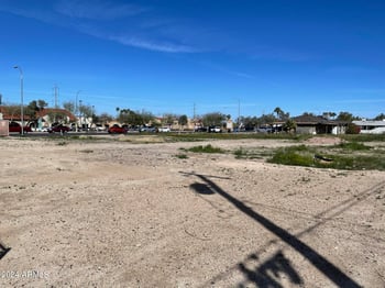 27 Baseline Rd #4, Phoenix, AZ 85042