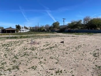 27 Baseline Rd #4, Phoenix, AZ 85042
