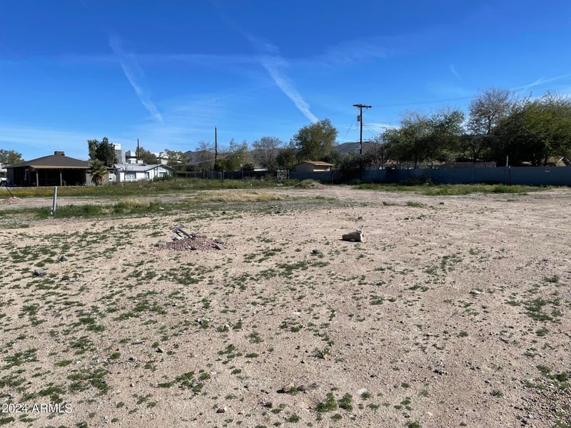 27 Baseline Rd #4, Phoenix, AZ 85042