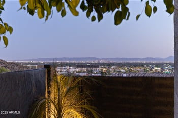 27 Cochise Dr, Phoenix, AZ 85021