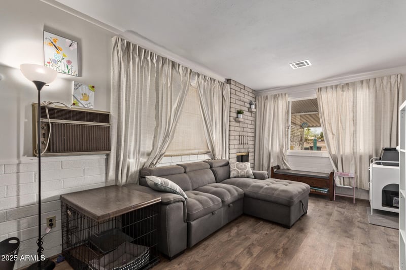 270 Debs Cir, Morristown, AZ 85342