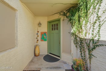 270 Kroll Dr, Gilbert, AZ 85234