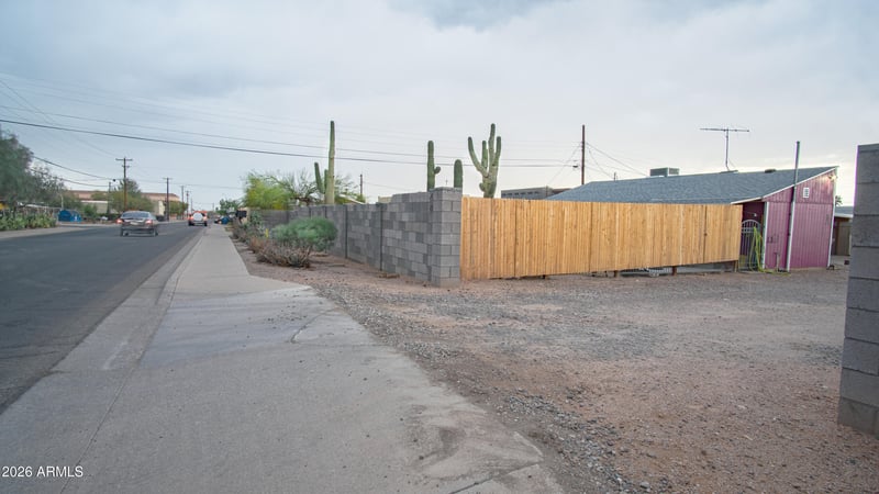 270 N Ocotillo Dr, Apache Junction, AZ 85120