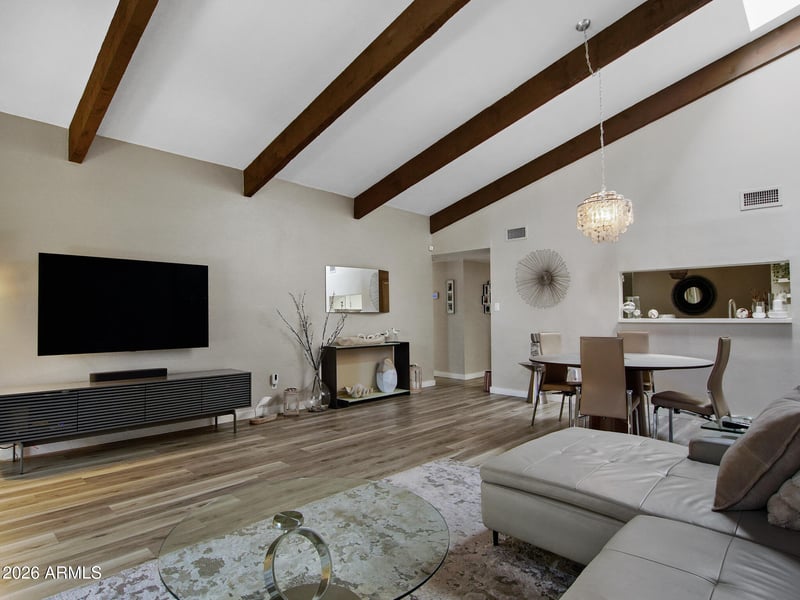 2701 E Cactus Rd, Phoenix, AZ 85032