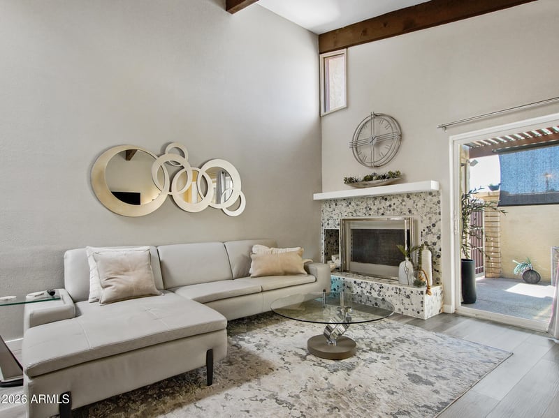 2701 E Cactus Rd, Phoenix, AZ 85032