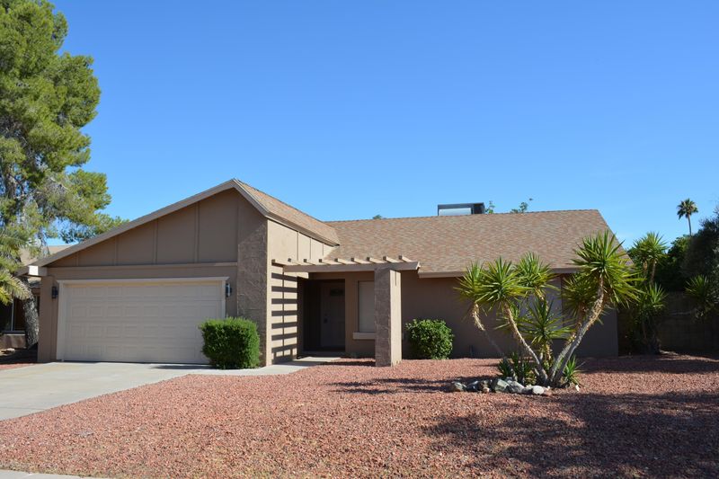 2701 E Sylvia St, Phoenix, AZ 85032