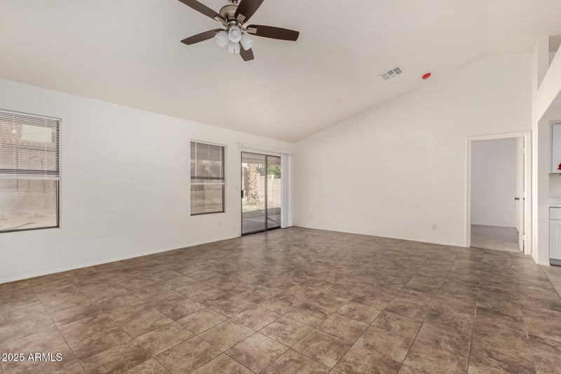 2702 Cathedral Rock Dr, Phoenix, AZ 85048