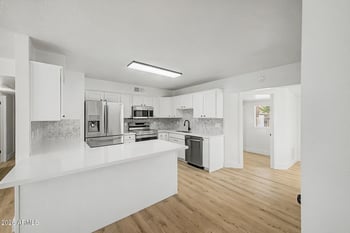2702 E Grovers Ave, Phoenix, AZ 85032