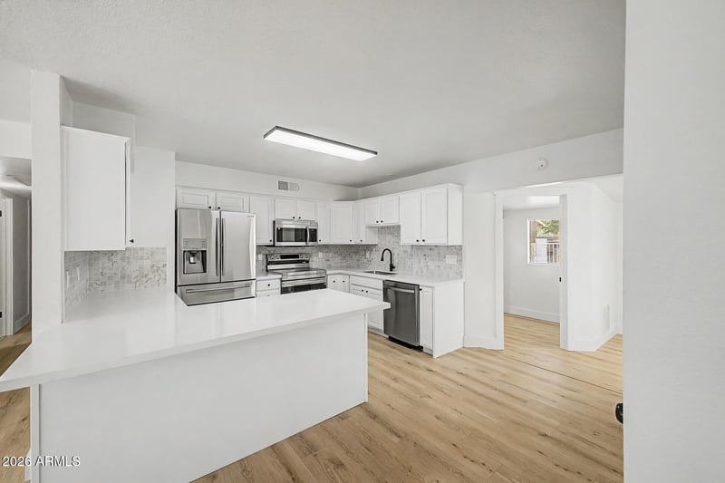 2702 E Grovers Ave, Phoenix, AZ 85032