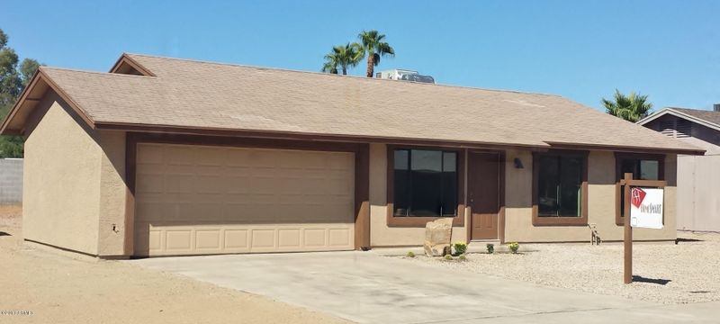2702 E Michelle Dr, Phoenix, AZ 85032