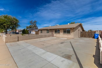 2702 Grovers Ave, Phoenix, AZ 85032