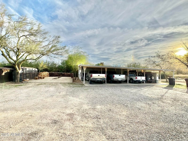 27021 211th Ave, Wittmann, AZ 85361