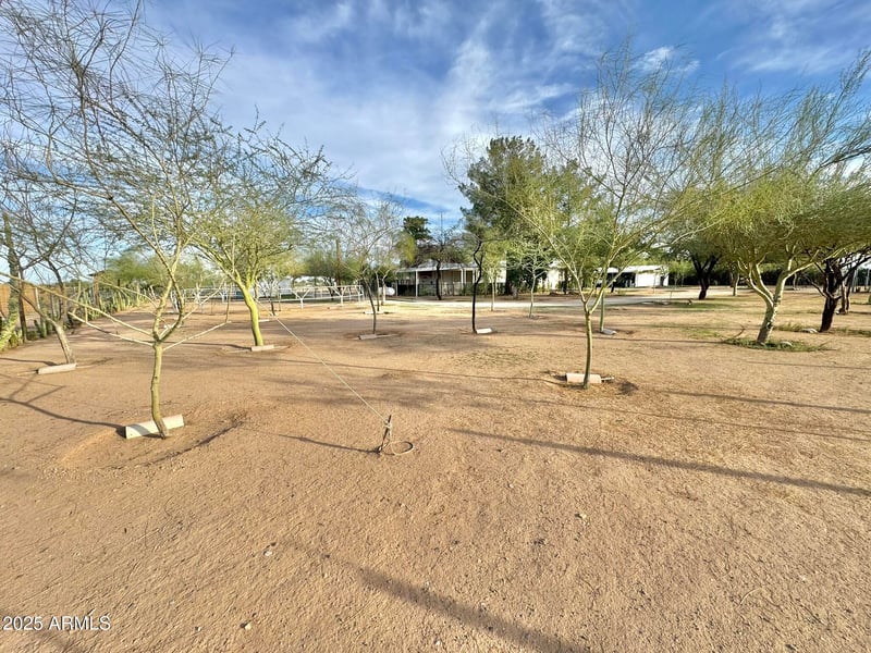 27021 211th Ave, Wittmann, AZ 85361