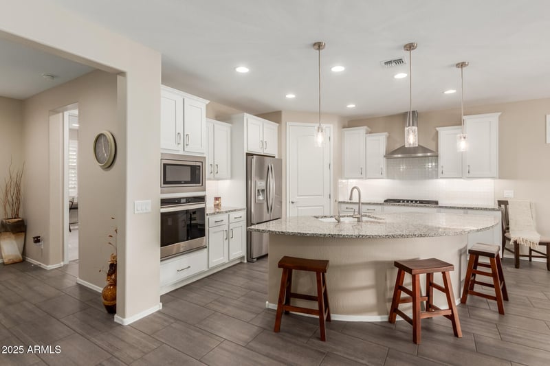 27021 Kerry Ln, Buckeye, AZ 85396