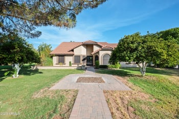 2703 Vaughn Ave, Gilbert, AZ 85234