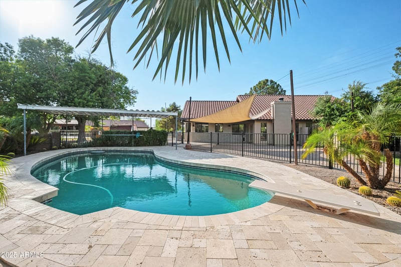 2703 Vaughn Ave, Gilbert, AZ 85234