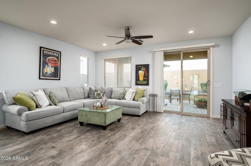 27039 N 75th Dr, Peoria, AZ 85383