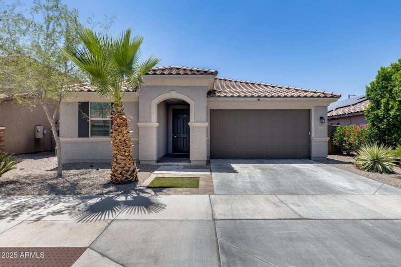 2704 172nd Ln, Goodyear, AZ 85338