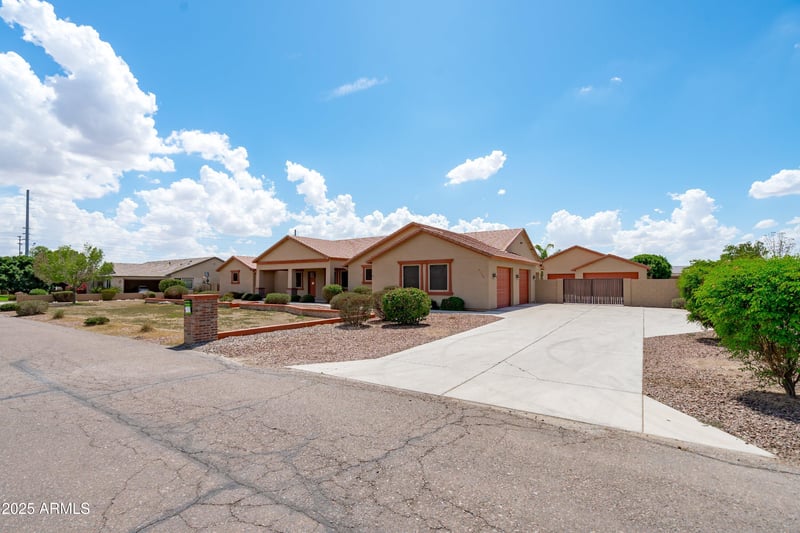 2704 199th Ave, Buckeye, AZ 85326